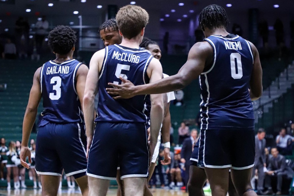 Lancers Survive Early Struggles, Top Binghamton to Stay&nbsp;Perfect