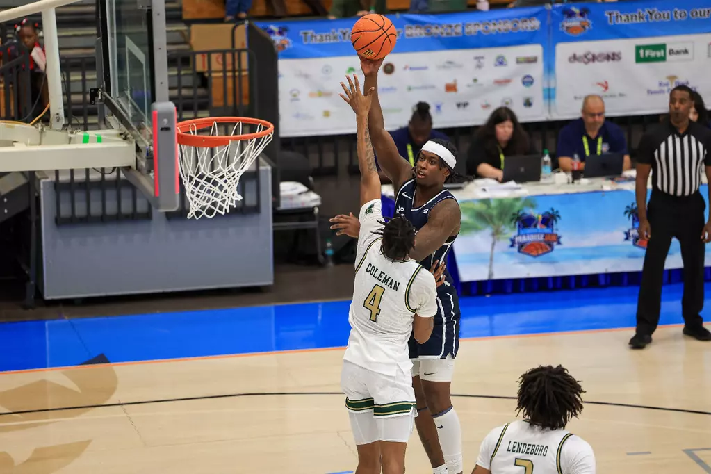 Paradise Found: Longwood Survives UAB in Gritty Paradise Jam&nbsp;Opener